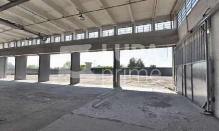 PRÉDIO COMERCIAL COM 3.700M² PARA LOCAÇÃO, JAGUARÉ, SÃO PAULO