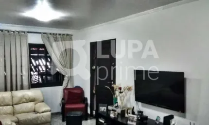 Sobrado com 3 quartos (suítes) área gourmet, 2 vagas. casa verde,