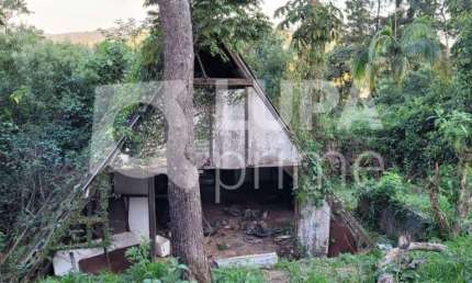 Terreno, em condomínio, de 1600m² à venda, em Mairiporã