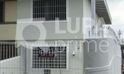 CASA COM 3 QUARTOS E 2 VAGAS DE GARAGEM À VENDA NO TUCURUVI