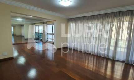 Apartamento com 4 dormitórios sendo 2 suítes á venda em Santana