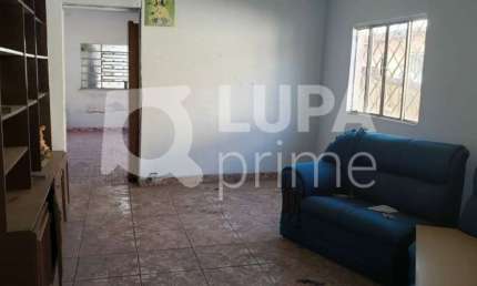 Casa Térrea com 2 dormitórios á venda na Vila Constança