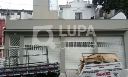 Prédio com 5 salas para alugar na Rua Doutor Artur Guimarães, 147, Santana, São Paulo