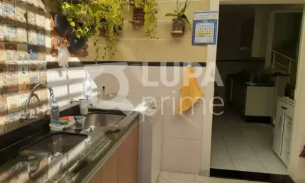Sobrado com 2 dormitórios sendo 2 suítes á venda vila dom pedro li são paulo