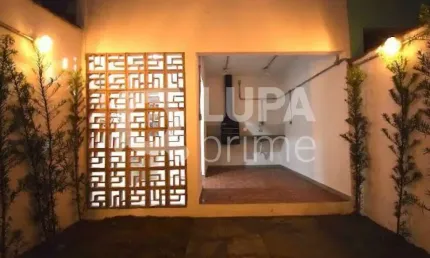 Sobrado com 2 dormitórios á venda na Parada Inglesa