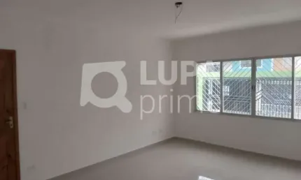 Casa térrea com 3 dormitórios  sendo 1 suíte à venda na Vila Mazzei