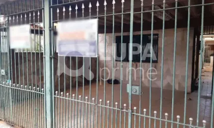 Sobrado com 3 dormitórios sendo 1 suíte á venda na Vila Ester