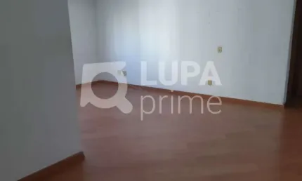 Apartamento à venda com 3 dormitórios e 3 banheiros em Santa Teresinha