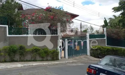 Sobrado com 4 dormitórios sendo todos suítes á venda no Jardim França