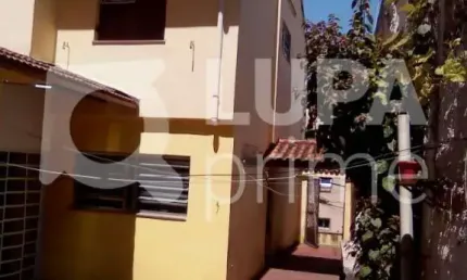 Sobrado Residencial com 2 dormitórios  à Venda em Santana.