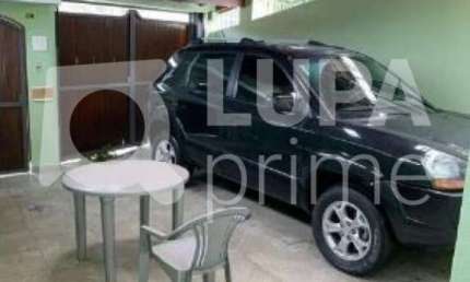Sobrado com 3 dormitórios sendo 1 suíte á venda em Santana