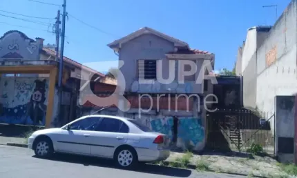 Terreno com 400 metros de área total  à venda no Chora Menino!