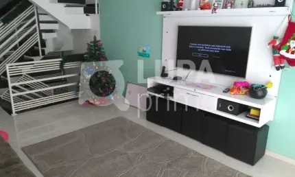 Casa com 3 quartos à venda na Rua Professora Romilde Nogueira de Sá, 690, Imirim, São Paulo