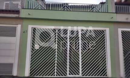 Sobrado com 3 dormitórios sendo 1 suíte á venda na Vila Nivi