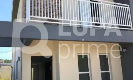 Sobrado com 3 dormitórios sendo 3 suítes á venda em Santana de Parnaíba