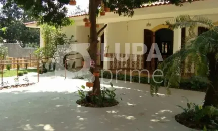 Sobrado com 4 dormitórios á venda no Parque Mandaqui