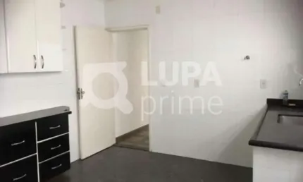 SOBRADO COM 3 QUARTOS E 2 VAGAS DE GARAGEM A VENDA NO TUCURUVI