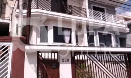 Sobrado com 3 dormitórios sendo 1 suíte á venda na vila nova mazzei