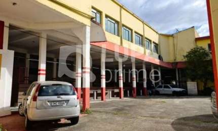 Salão Comercial com 362 metros para locação na Vila Nivi