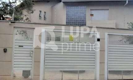 Casa térrea com 5 dormitórios sendo 4 suítes à venda na Água Fria!