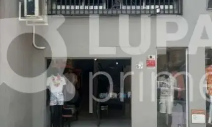 Salão comercial com 90 metros para locação na Vila Paulicéia