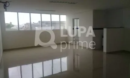 Sala comercial 60 m2 de área construída - no parque novo mundo