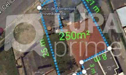 Terreno com 150 metros á venda no Jardim Francisco Mendes