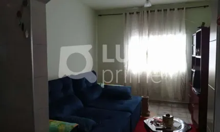 Casa com 2 quartos à venda na Rua Bentureli, 233, Vila Ede, São Paulo