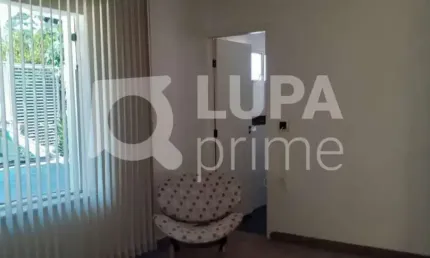 Sobrado com 5 dormitórios á venda no Jardim Leonor Mendes Barros