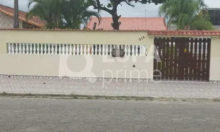 Casa com 2 quartos à venda na Av Canadá, 516, Parque Balneário Comodoro, Mongaguá