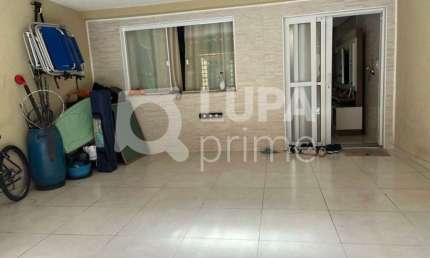 Casa com 3 quartos à venda na Rua Tanque Velho, 241, Vila Nivi, São Paulo