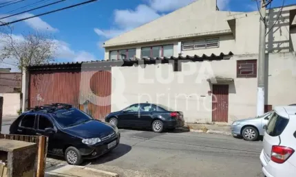 Galpão Comercial com 1200 metros para locação na Vila Brasilina
