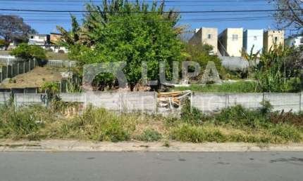 Terreno com 8000m² de área construída á venda no Jardim Imperial