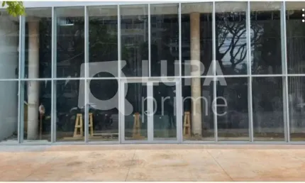 Salão Comercial com 240 metros para locação em Pinheiros