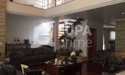 Casa com 4 dormitórios à venda no Jardim São Paulo!