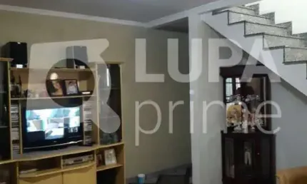 Sobrado com 3 dormitórios e 1 suíte  á venda no Jardim Ataliba Leonel