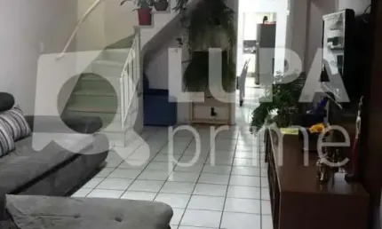 Casa a venda com 3 dormitórios e 1  vaga na Vila Gustavo