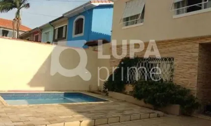 Sobrado com 4 dormitórios sendo 3 suítes á venda na vila isolina mazzei