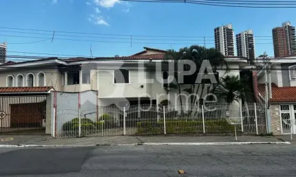Sobrado com 3 dormitórios sendo 1 suíte á venda no  Jardim França