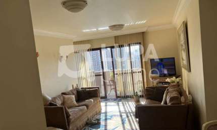 Apartamento com 3 dormitórios sendo 1 suíte á venda em Santana