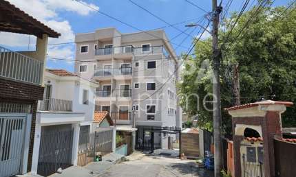 Apartamento com 2 dormitórios á venda na Casa Verde.