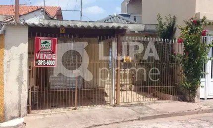 Casa com 2 quartos à venda na Rua Engenheiro Orlando Daniel Gois, 88, Parque Vitória, São Paulo