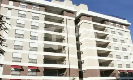 Apartamento com 4 dormitórios sendo 2 suítes á venda em santana.