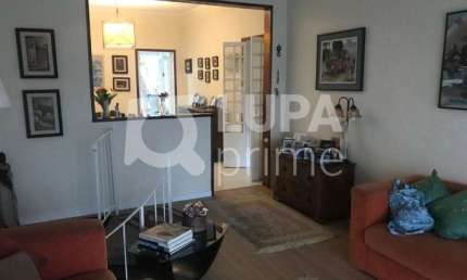Casa com 3 quartos à venda na Rua Maria Lopes, 413, Vila Rosa, São Paulo