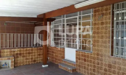 Casa 2 dormitórios para locação- vila vitória mazzei