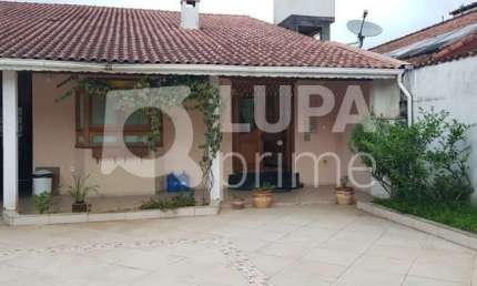 Casa Térrea com 3 dormitórios sendo 2 suíte para locação no Jardim Samabaia