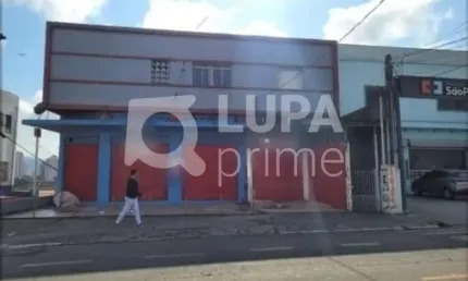 Salão comercial com 600 metros para locação no Imirim