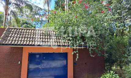 Casa Térrea em Condomínio com 3 dormitórios sendo 2 suítes á venda em Mairiporã