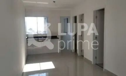 Apartamento com 2 dormitórios á venda na Vila Santa Terezinha