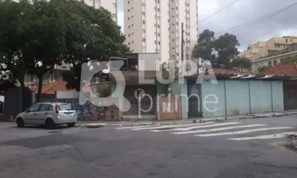 CASA TÉRREA COM 3 DORMITÓRIOS (1 SUÍTE) Á VENDA- SANTA TERESINHA